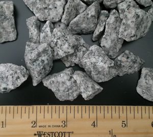Crushed Black & White Granite (5/8")